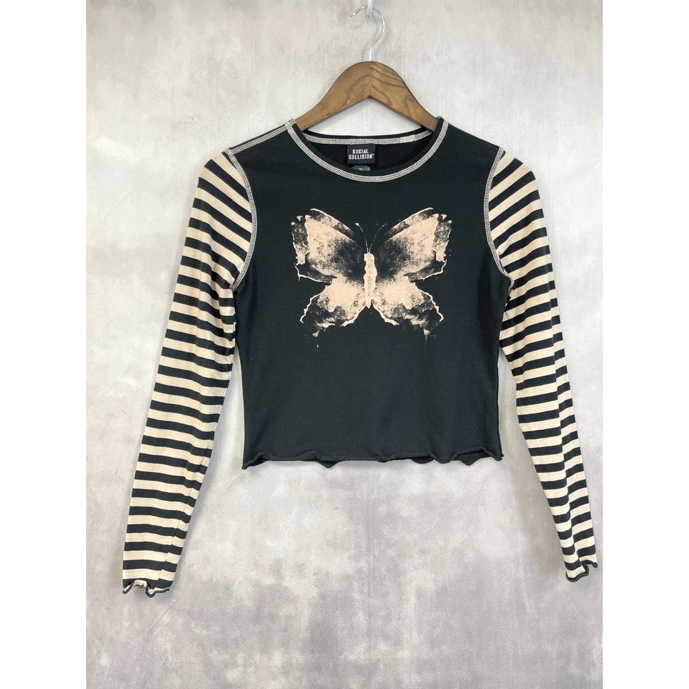 Social Collision Butterfly Graphic Crop Top Size Medium Grunge Goth Edgy Street